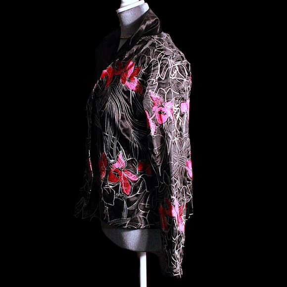 Chico's Women's Black Pink Floral Embroidery Blazer Jacket Size 1 - Picture 3 of 7